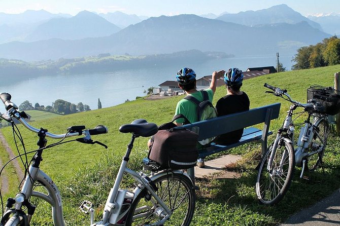 Panoramic E-Bike Tour with a Lake Cruise - Why a Lucerne e-bike day ends so well on the water