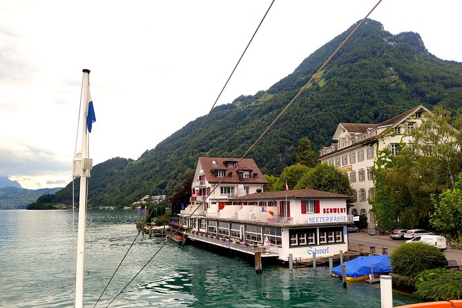 Panoramic E-Bike Tour with a Lake Cruise - Stop 1 at Hohle Gasse: William Tell in a medieval setting