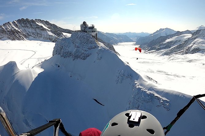 Paragliding Tandem in Switzerland - What to Wear: Good Footwear and Warm Layers