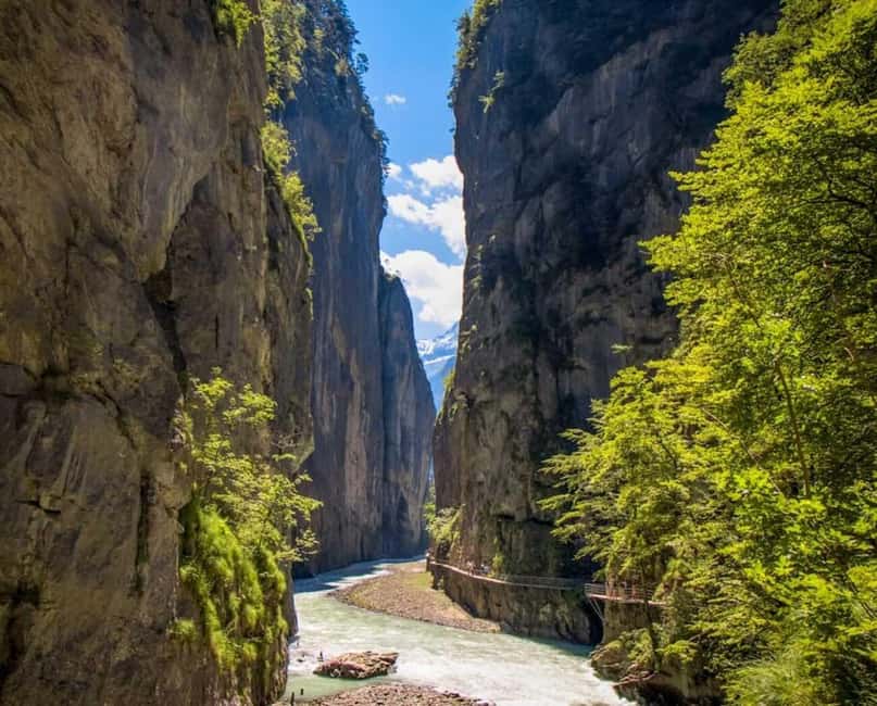 Privat tour Luzern - Interlaken - Grindelwald - Lautenbrunen - Key Things You’ll Notice On This Private Alpine Day