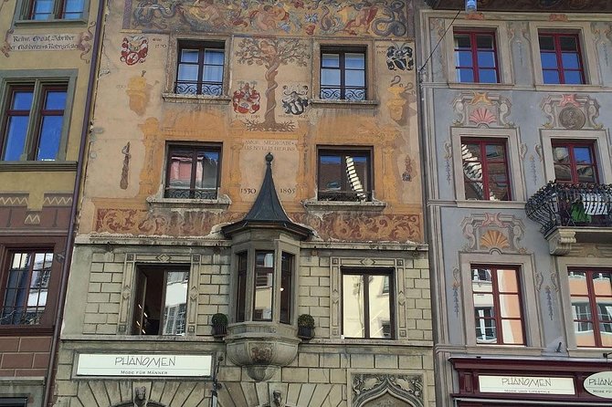Private Classic Lucerne City Walk - Hirschenplatz and Kornmarkt: Old Town squares with real street stories