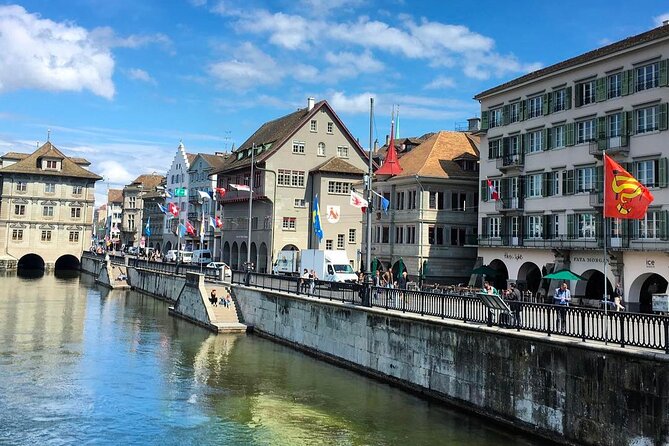 Private Tour around Zurich Old Town - A 2-hour Zurich Old Town loop designed to get your bearings