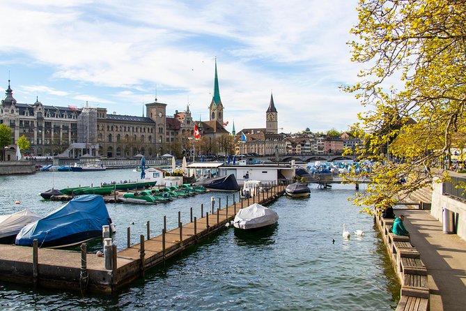 Private Tour of Zurich in 60 minutes with a Local - Old Town Alley Details: Pastel Shutters and Preserved Charm