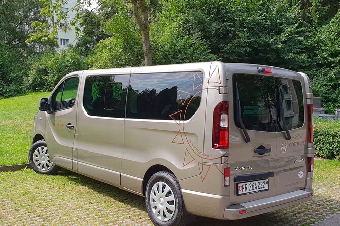 Private transfer from Lucerne to Zurich Airport - Inside the vehicle: comfort, WiFi, and small luxuries that matter