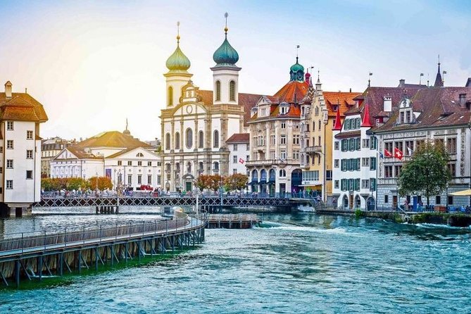 Private Transfer: Lucerne to Zurich Airport ZRH by Luxury Van - Timing for flights: how to use the 1-hour estimate