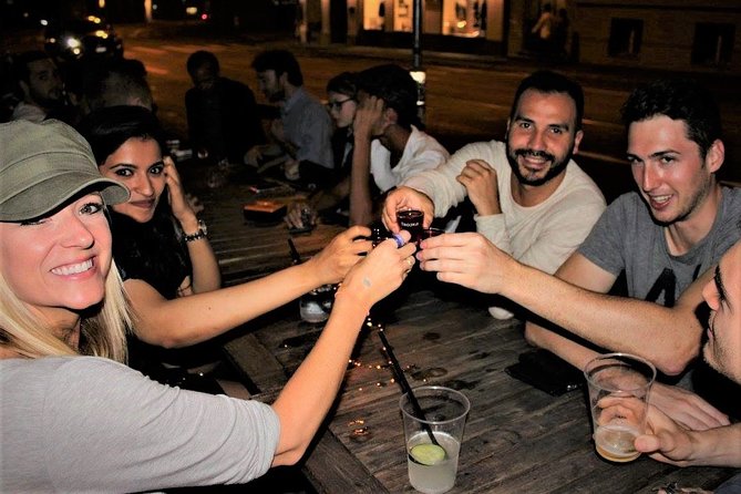 Pub Crawl Zurich - Guide style: the difference between awkward and fun