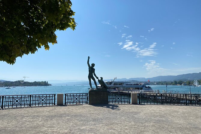 Self-Guided Audio City Tour in Zurich - Monuments, Zwingli, and the opera facade