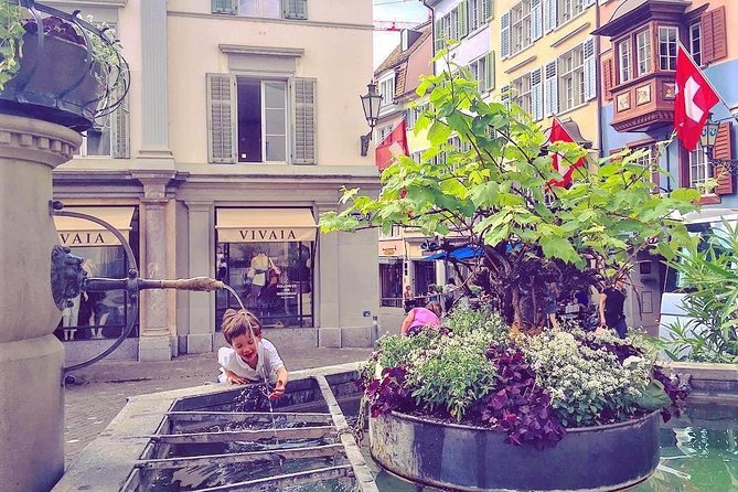 The Best of Zurich Including Panoramic Views in a Small Group Walking Tour - Guides, pacing, and what you can expect from the tour feel