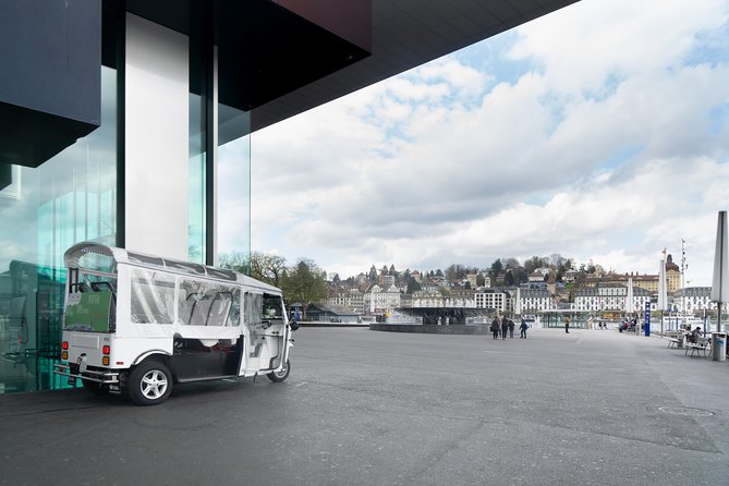 The heart of Lucerne with the Etuktuk - Hofkirche Lucerne: when you want the landmark without the long detour