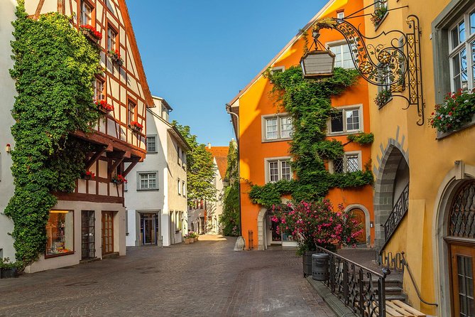 Trip to 4 Countries: Liechtenstein, Austria, Germany, Switzerland - Stein am Rhein: a winter-town hour with Christmas market energy