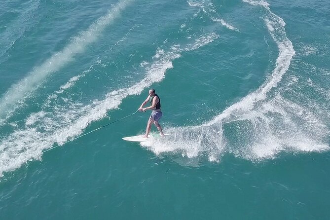Wakeboarding Lake Zurich - afternoon ! - Start with wakeboarding, then switch to tow surfing, kneeboarding, and tubing