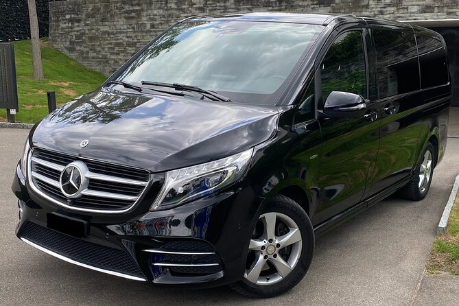 ZRH Zurich Airport to Zurich City Private Transfer–Winter Special - Communication that reduces stress (including texting examples)