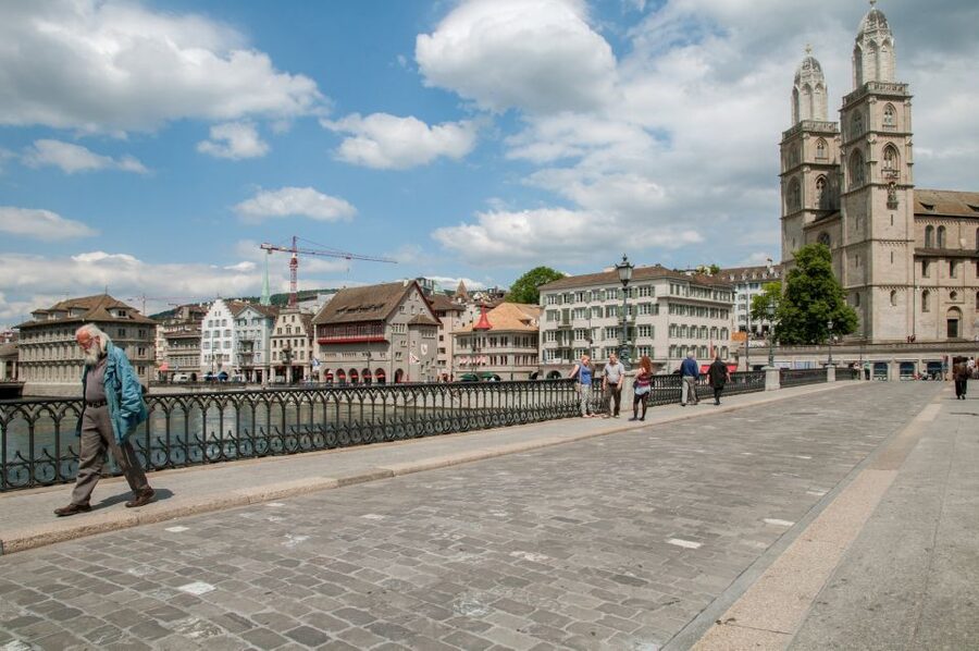 Zürich: 2-Hour Sightseeing Bus Tour - ETH Zürich and Albert Einstein: A Science Stop That Isn’t Boring
