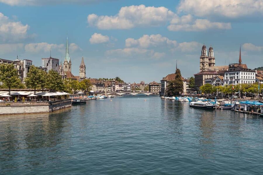Zurich: 360° city walk including hidden spots - Key highlights that make this Zurich walk worth your time