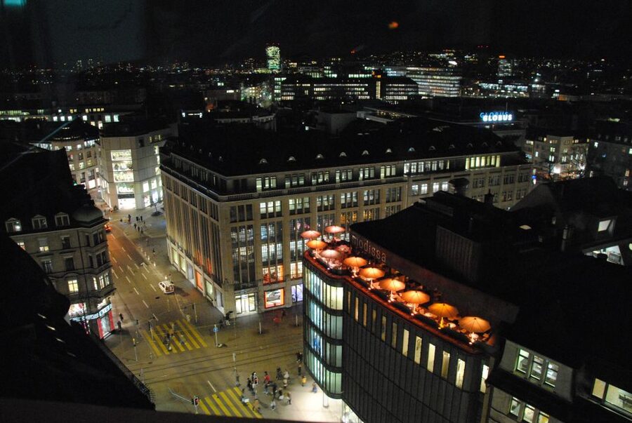 Zurich: bar tour - The 4 Hours Plan: Friendly Pace, Not a Marathon