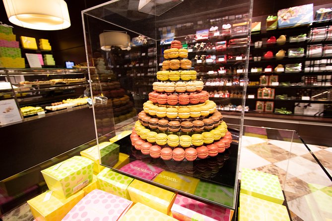 Zurich: Chocolate Tasting and Walking Tour with a Local - What you’ll learn beyond the chocolate squares