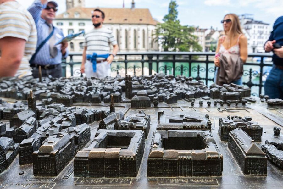Zurich: City Highlights Tour by Bus, Cable Car, and Ferry - What to Bring, What to Wear, and How to Plan for Weather