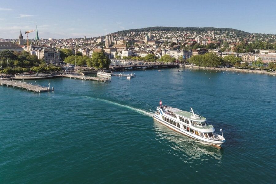 Zurich: City Sightseeing Tour with Lake Cruise - Who should book this tour (and who should skip it)