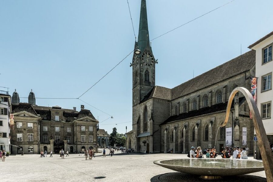 Zurich: City Sightseeing Tour with Lake Cruise - Price and value: what $54 gets you in 3.5 hours