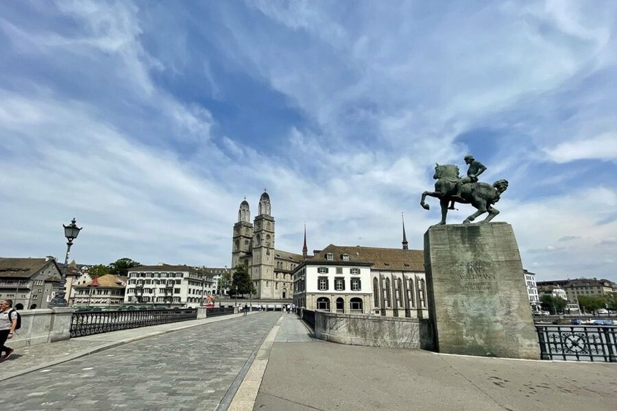 Zurich: City Tour, Cruise, and Lindt Home of Chocolate Visit - Lindt Home of Chocolate: museum audio plus unlimited tasting