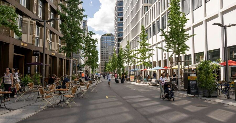 Zurich: City Walking Tour Made in Zurich - Tastings included: how to pace your day