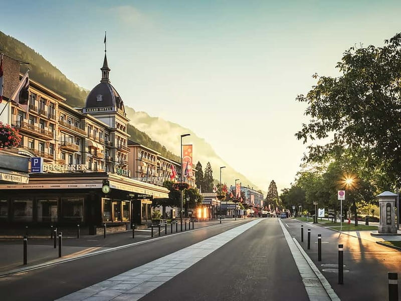 Zurich: Day Trip to Grindelwald, Interlaken & Lauterbrunnen - Lauterbrunnen: the valley of waterfalls, from Staubbach icon to postcard streets