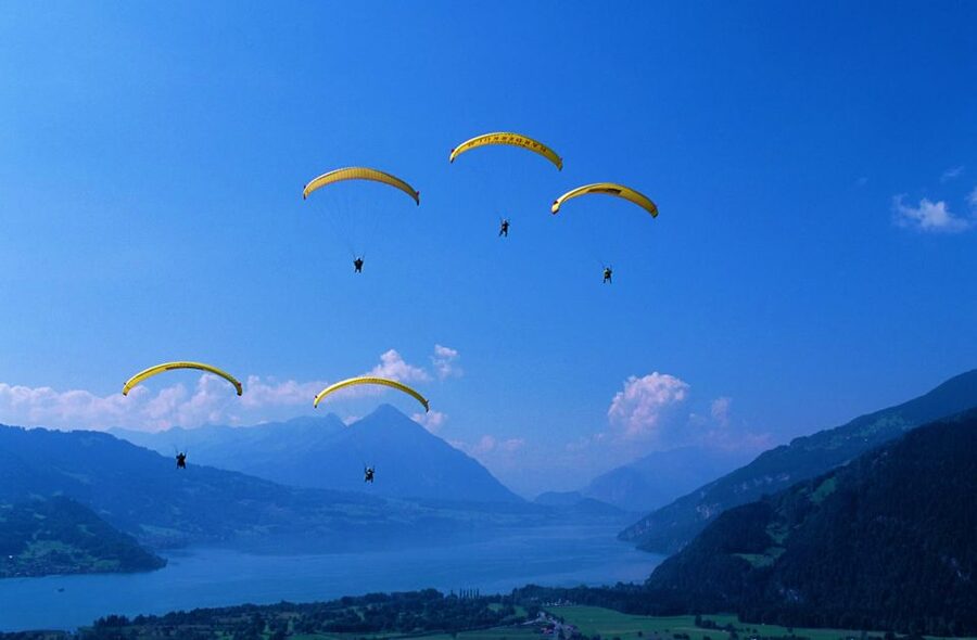 Zurich: Day trip to Interlaken incl. tandem paragliding - A few practical tips that make a big difference