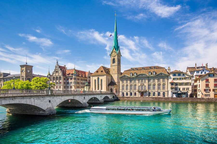 Zurich Discovery Walking Tour - Lake Zurich Views: The Big-City Payoff