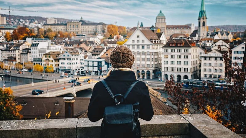 Zurich: Express Walk with a Local in 60 minutes - Meeting in front of Zurich Town Hall (and why that matters)