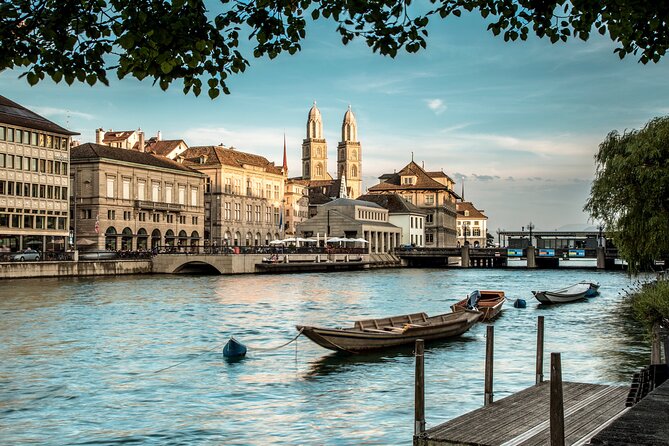 Zurich Highlights City Tour with Optional FIFA Museum Ticket - Lake Zurich Stop: Quick Photos, Free Time