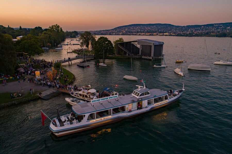 Zurich: Open Top Bus Sightseeing Tour with Optional Cruise - Rietberg, Belvoir Park, and Rotes Schloss: views and pause-worthy scenery