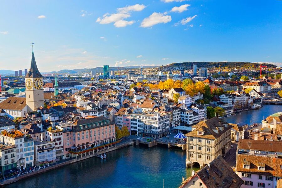 Zurich: Open Top Bus Sightseeing Tour with Optional Cruise - Finding the red bus on Limmatstrasse 4