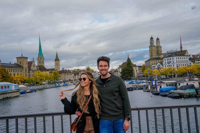 Zurich: Private City Walking Tour with Polybahn Ride - Grossmünster: the towers, the square, and the money shots