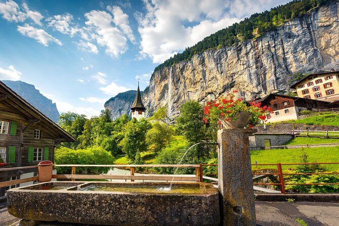 Zurich: Private Daytrip to Swiss Villages(Interlaken-Grindelwald) - First stop: Zurich time before the mountain circuit