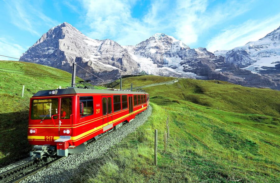 Zurich: Private tour to Interlaken, Grindelwald & Jungfrau - The private ride that keeps you out of transit headaches