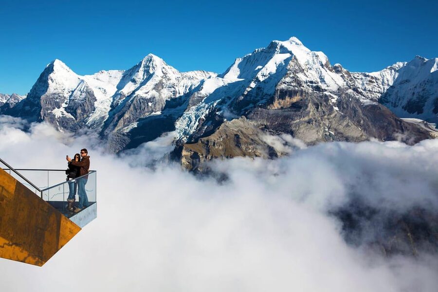 Zurich: Private tour to Interlaken, Grindelwald & Jungfrau - Climbing to Jungfraujoch: train vs cable car on the day