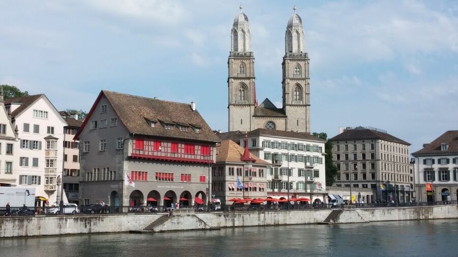 Zurich: Private Walking Tour with a Local Guide - Why Zurich Feels Easier When You Have a Local at Your Shoulder