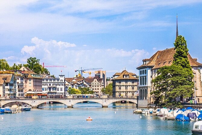 Zurich Small-Group Walking Tour Including a Lake Cruise - Paradeplatz and Bahnhofstrasse: Banking Zurich in Real Life