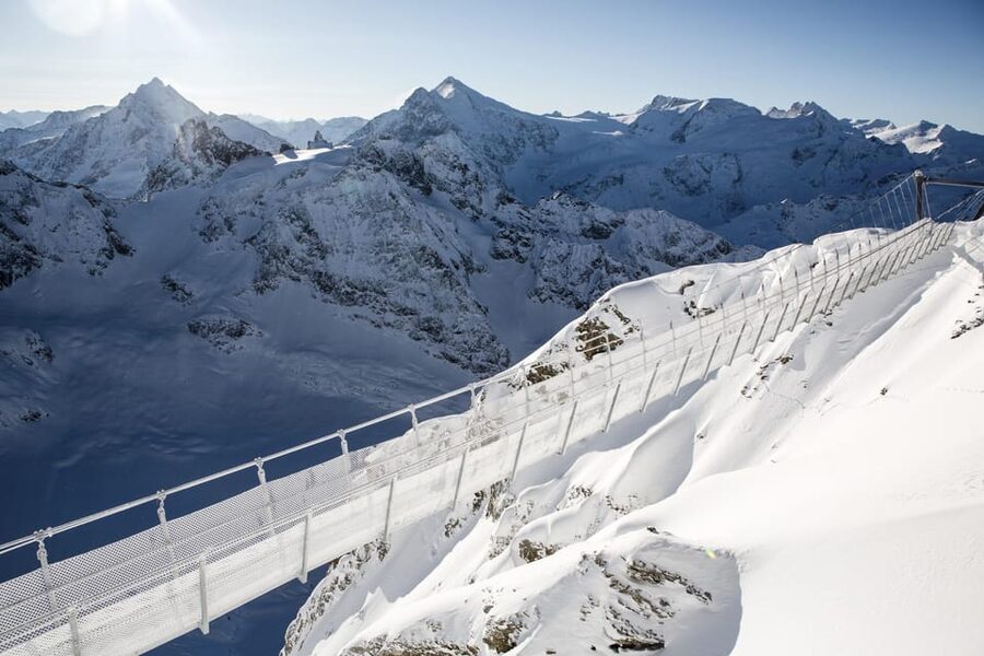 Zurich: Titlis Beginner Ski day snow experience & Lucerne - Engelberg and Trübsee: turning cold air into your first ski steps