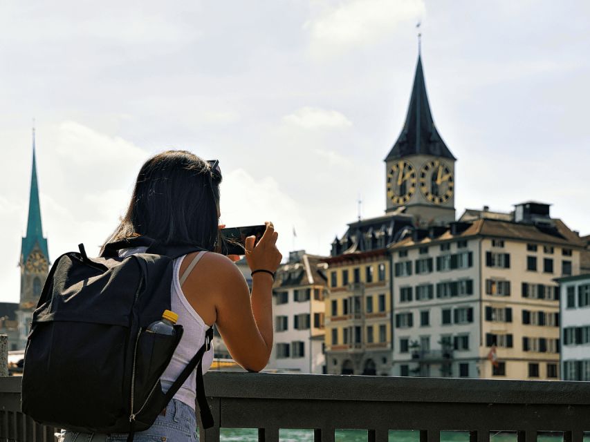 Zürich with Cruise and Lindt Home of chocolate (private) - Old Town Zurich walk: the fastest way to understand the city